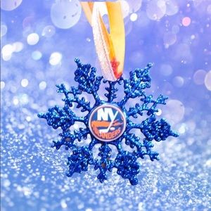 New York ISLANDERS Hockey Handmade Snowflake *NEW*